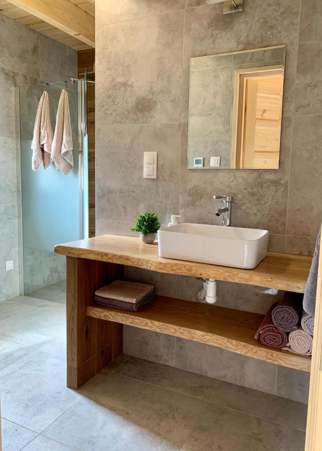 Domki Z Prywatna Sauna- Na Szlaku Milówka Exteriér fotografie